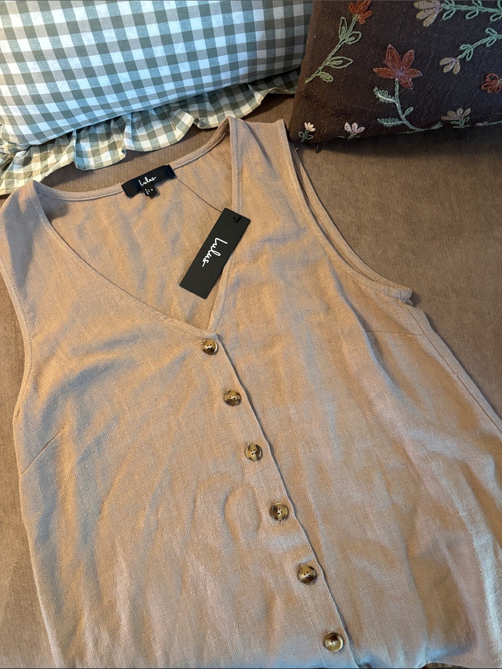 Lulu's Lightweight Tan Button-Front V-Neck Tank - Picture 1 of 5